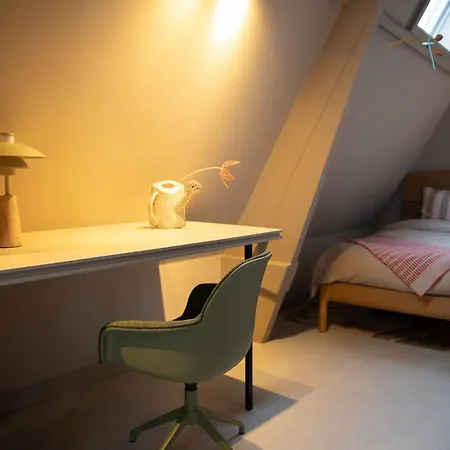 דירה The Painters Loft Sleeping Among The Art *